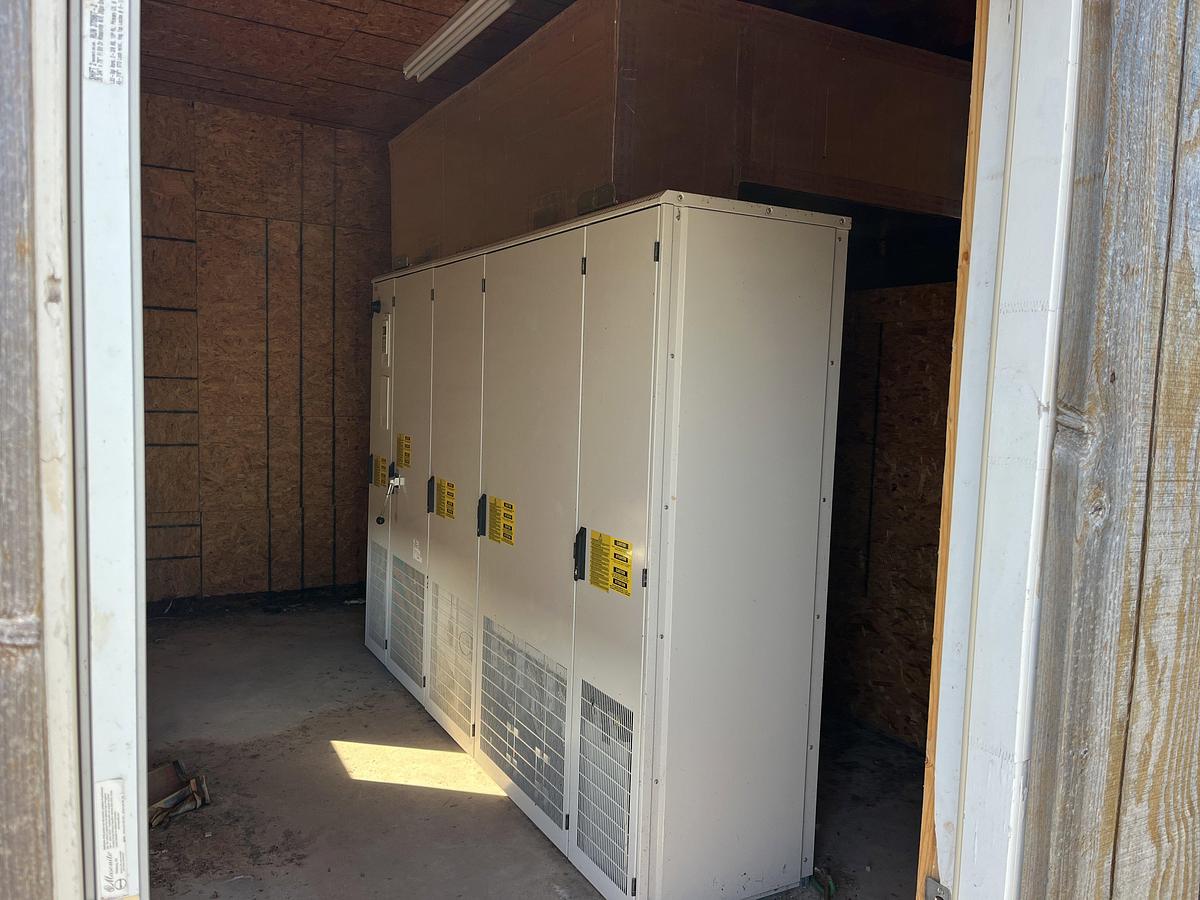 Used CROCKETT CO. SWD FACILITY, PERMITTED FOR 30,000 BBLS. PER DAY