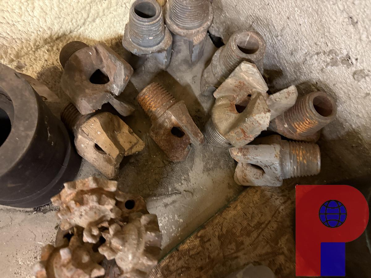 Used PALLET OF CASING FLOATS, (2) SUBS W/ CASING FLOATS, & (9) BLADED MILLS, (1) 4-1/2” DRILL BIT