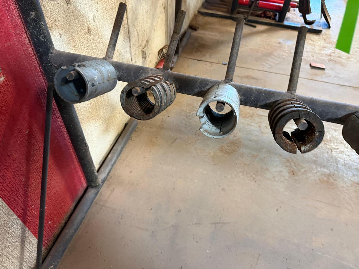 Used (11 x $) 37590 BASKET GRAPPLES