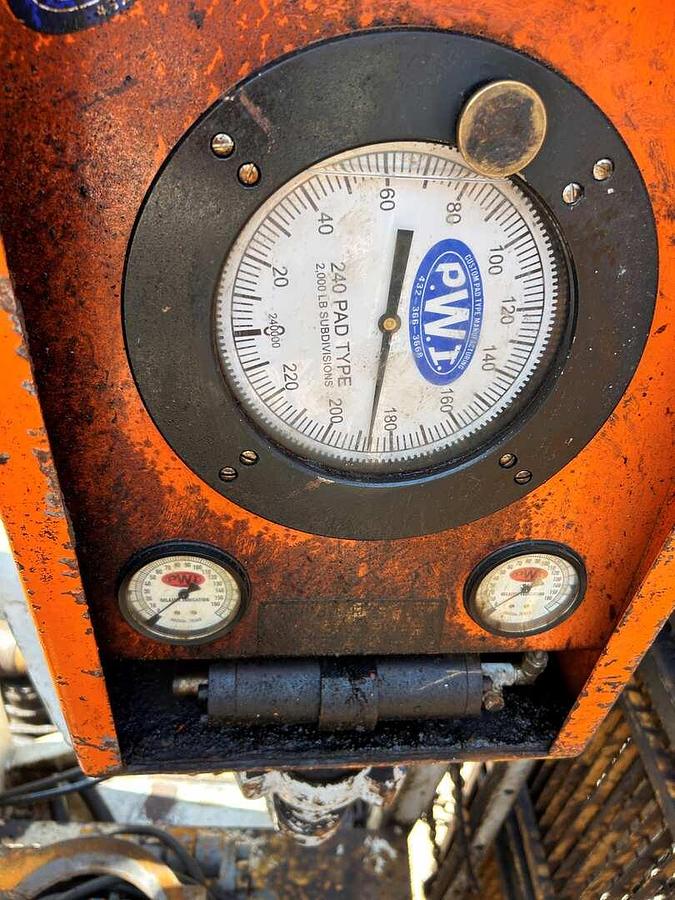 Used COOPER 250 DD (REPOWERED) 96'-180K 4-AXLE WELL SERIVCE WORKOVER RIG