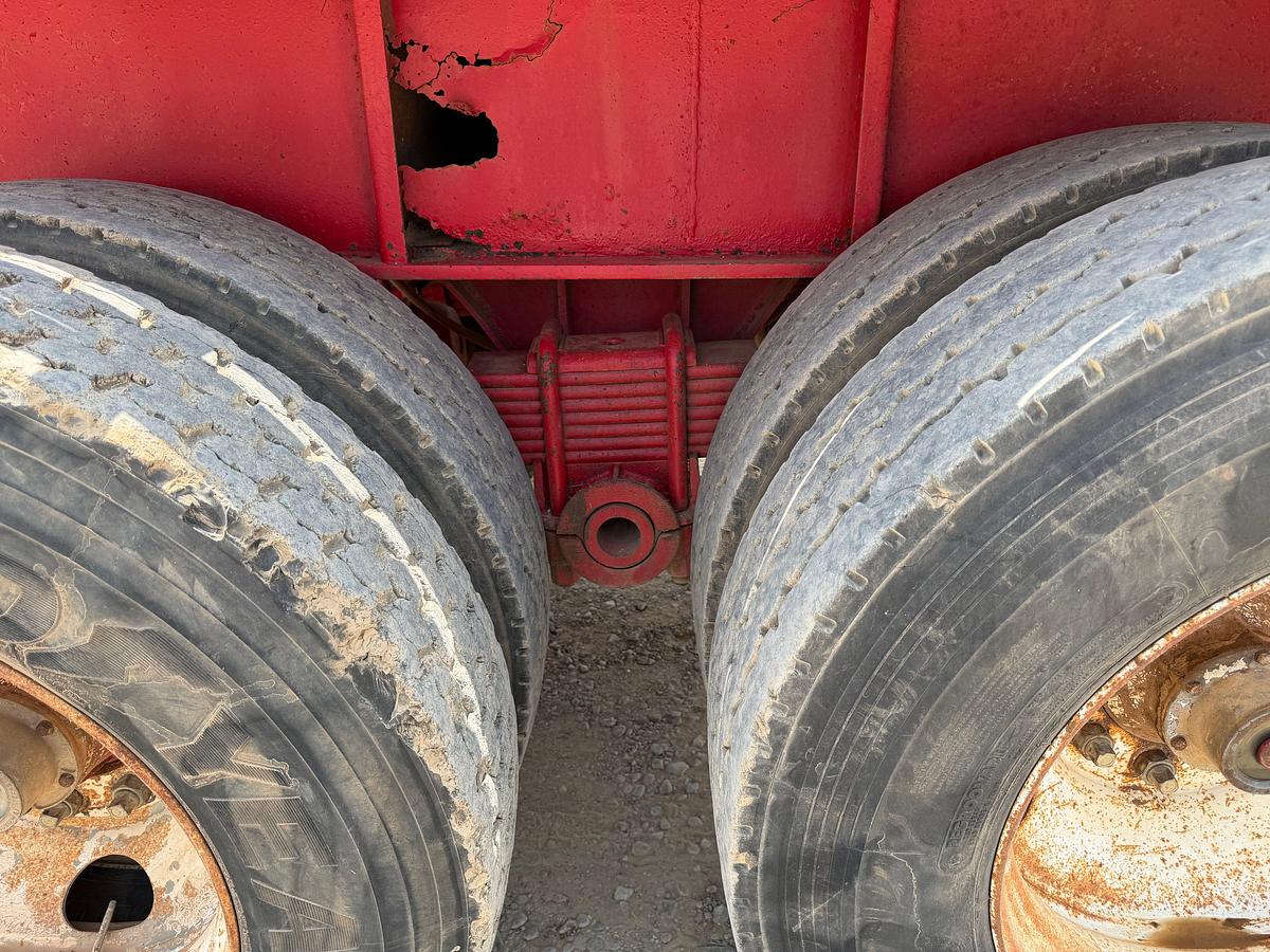 Used 1982 Aztec 40’ T/A Oilfield Float Trailer