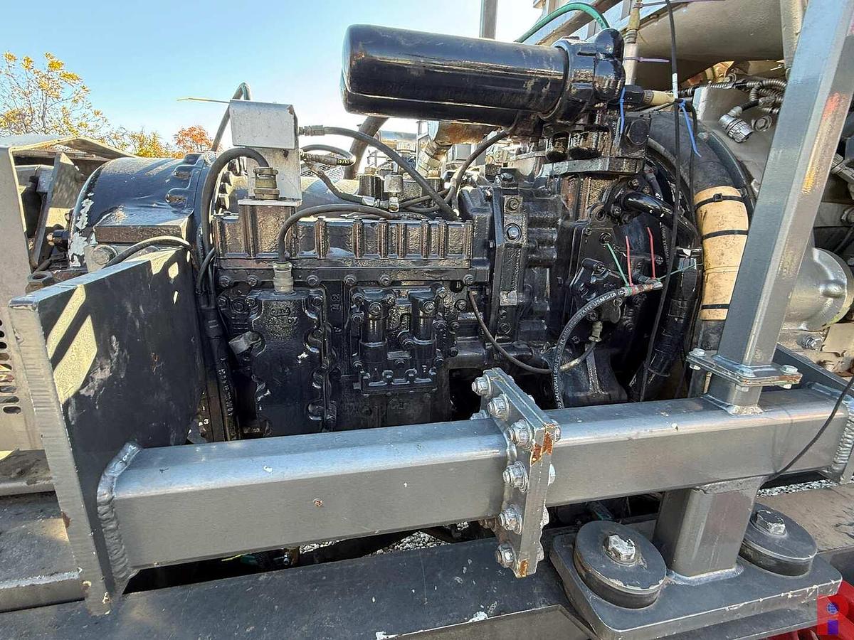 Used 2012 UE MANUFACTURING 2250 HP QUINTUPLEX 3-AXLE FRAC PUMP TRAILER (FIELD READY)