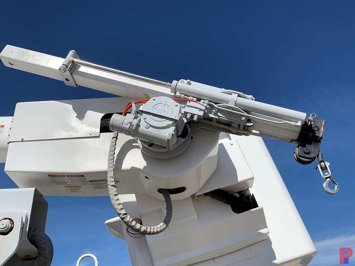 Used 2015 INTERNATIONAL DURASTAR 4300 HI-RANGER 5TC-55 BUCKET TRUCK