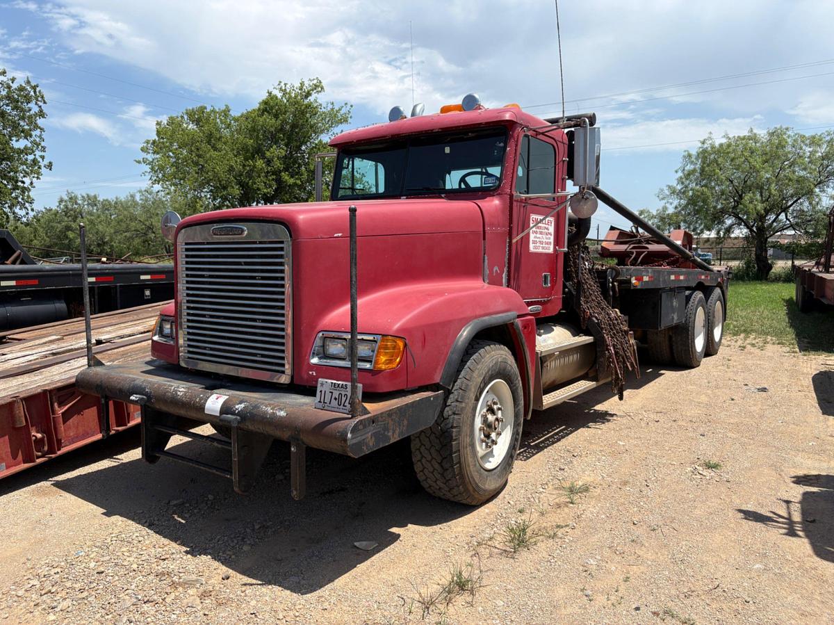 Used 2001 FREIGHTLINER FLD120 T/A DAYCAB GIN POLE TRUCK