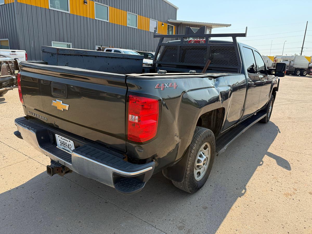 Used 2018 CHEVROLET SILVERADO 2500HD 4X4 CREW CAB PICKUP TRUCK