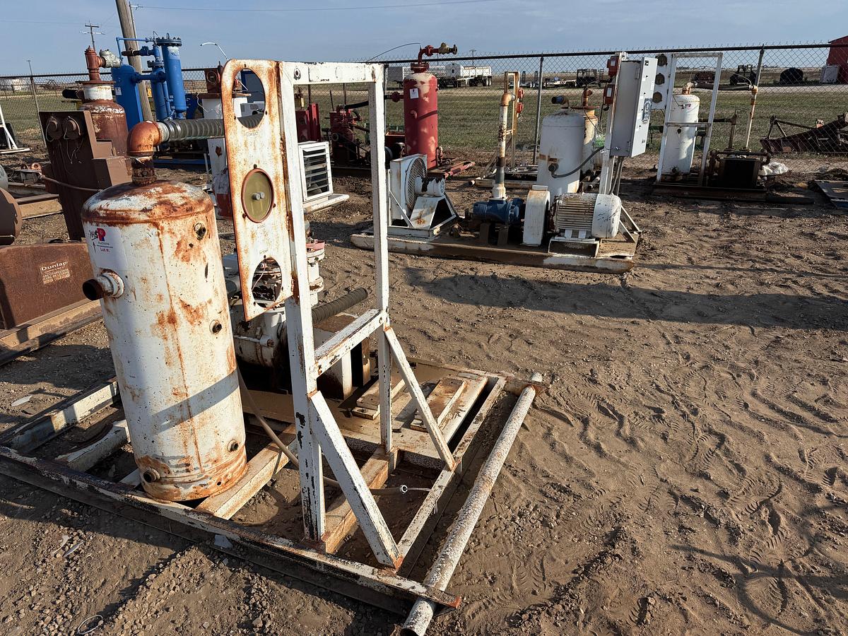 Used (4) SKIDDED AIR COMPRESSOR STATIONS INCOMPLETE F/ PARTS
