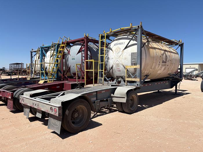 Used 2005 REINKE TRAILERS T/A CHEMICAL TRANSPORT TRAILER