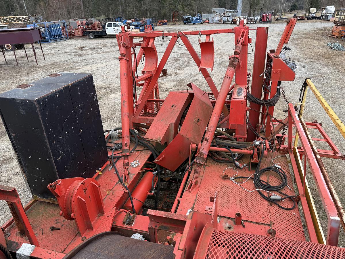 Used 2008 CROWN CE600 DD 5-AXLE WELL SERVICE WORKOVER RIG FOR PARTS