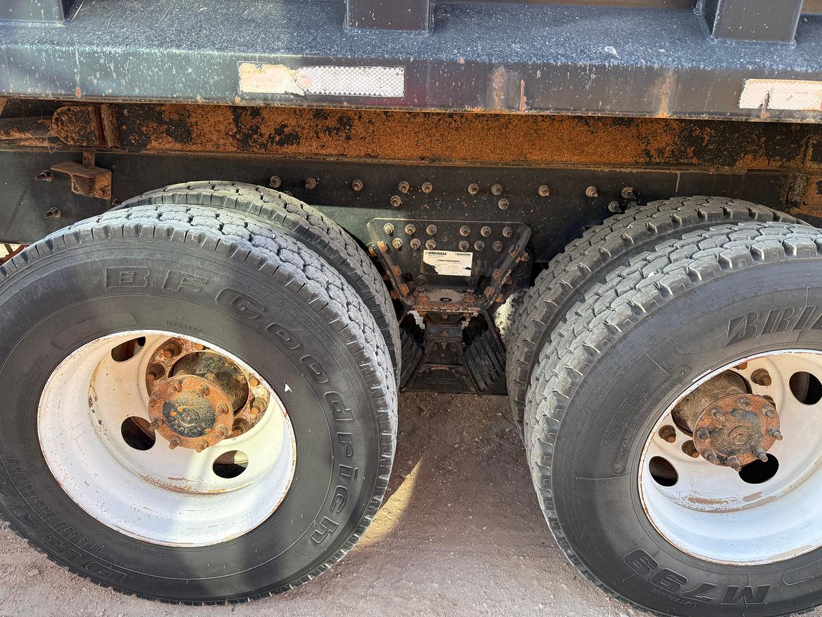 Used 2014 CATERPILLAR CT660S T/A DAYCAB 15YD DUMP TRUCK