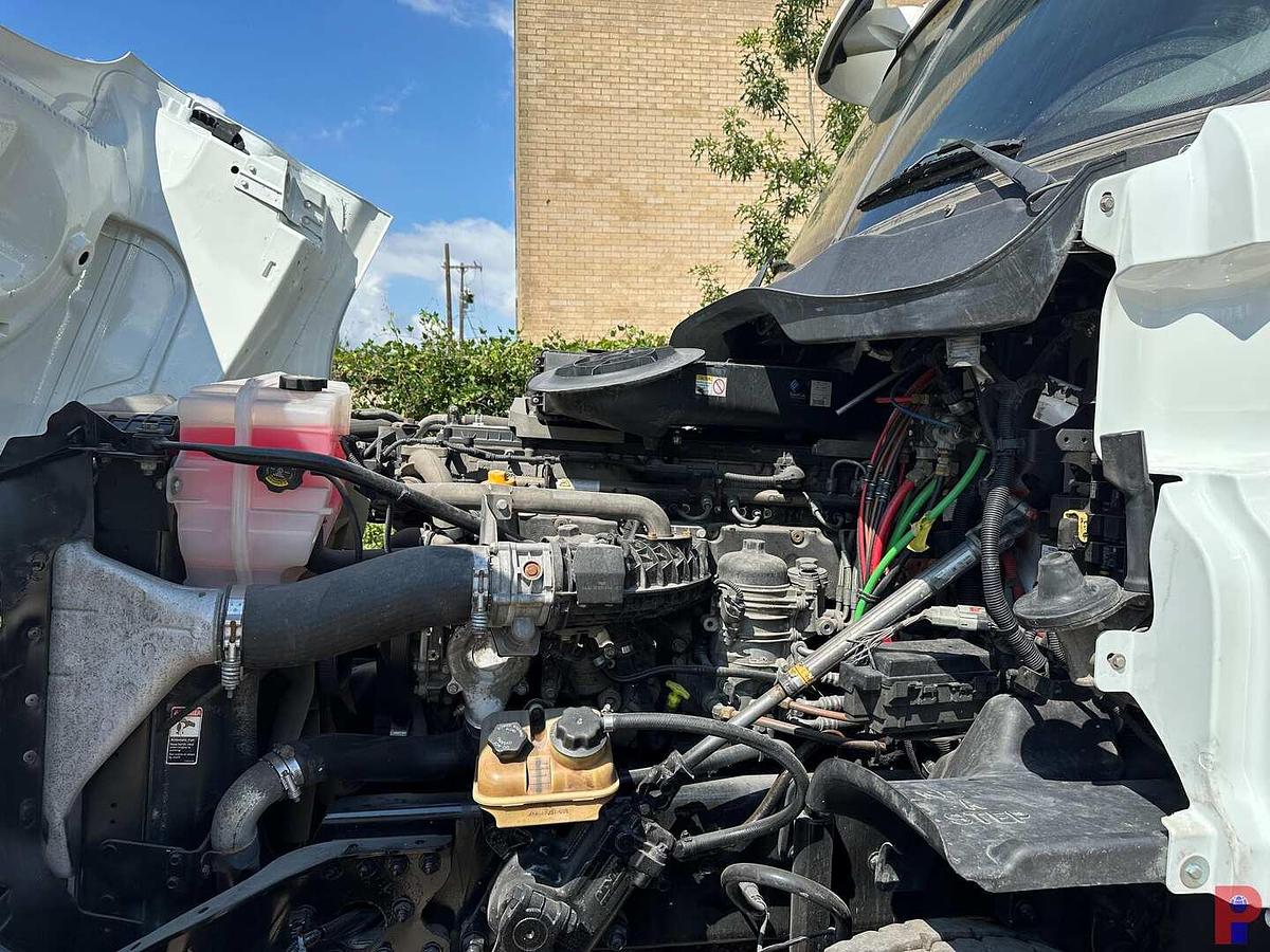 Used 2017 FREIGHTLINER CASCADIA PX125084ST TRI AXLE DAY CAB TRUCK TRACTOR