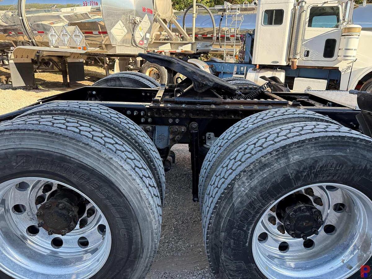 Used 2015 MACK PINNACLE CHU613 T/A DAY CAB TRUCK TRACTOR