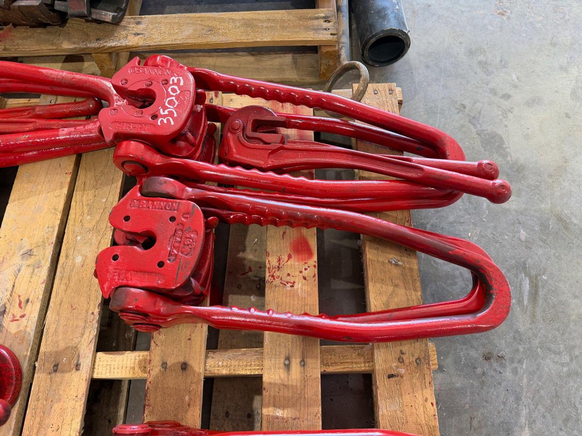 Used (4) 25 Ton 5/8 to 3/4 Rod Elevators w/ (2) Rod Wrenches