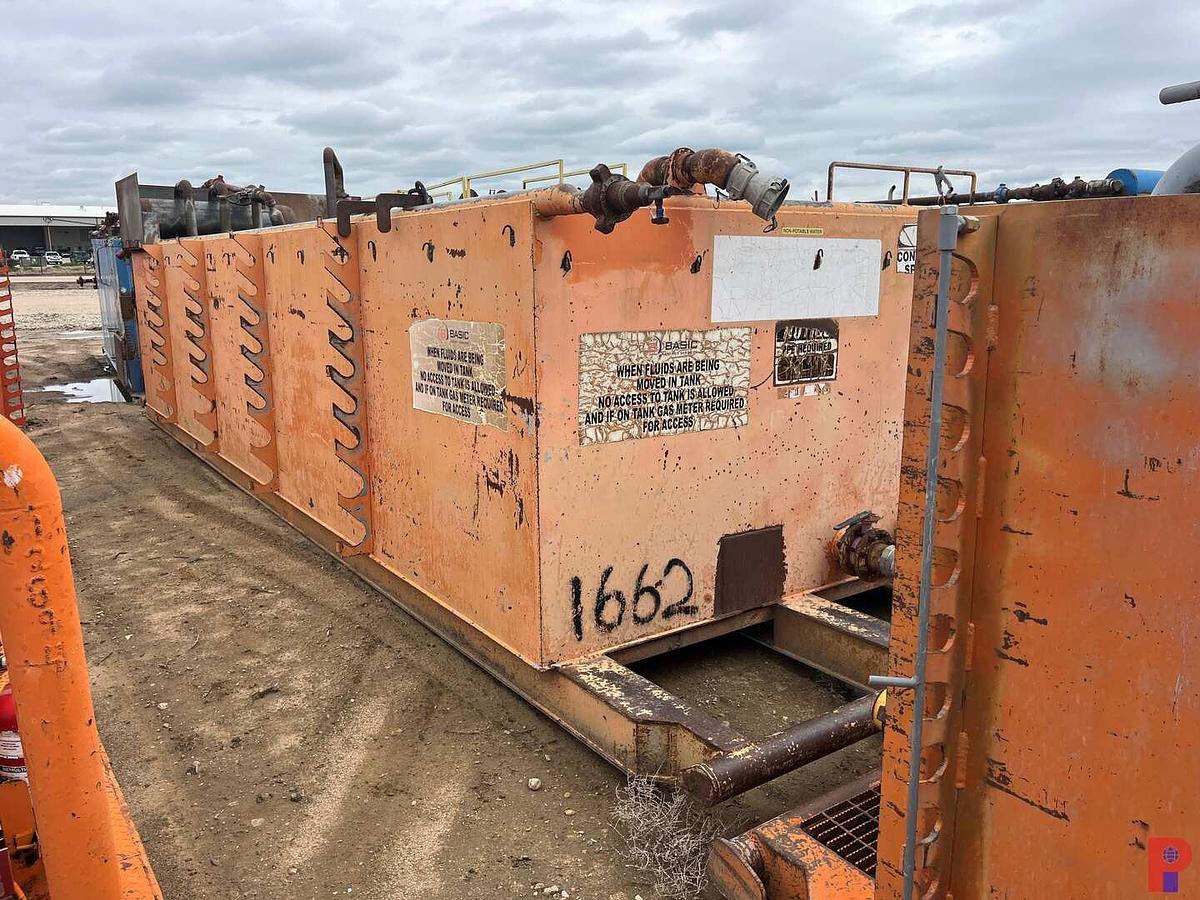 Used 30X8X5 REVERSE TANK W/ GAS BUSTER