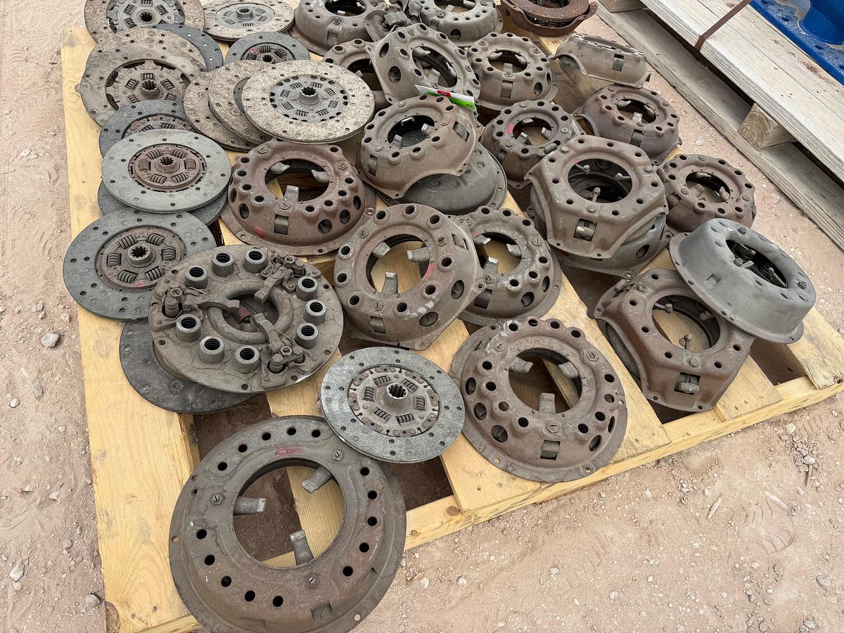 Used PALLET OF (22) PRESSURE PLATE CLUTCH ASSEMBLIES & (16) 9” & 11” CLUTCH PLATES
