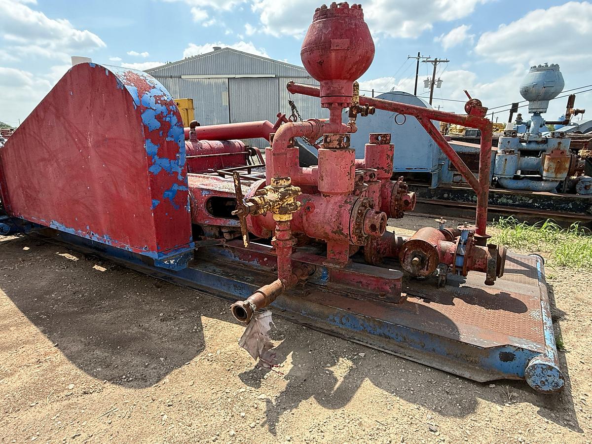 Used OILWELL 7-1/4”x14” DUPLEX MUD PUMP P/B CAT D353