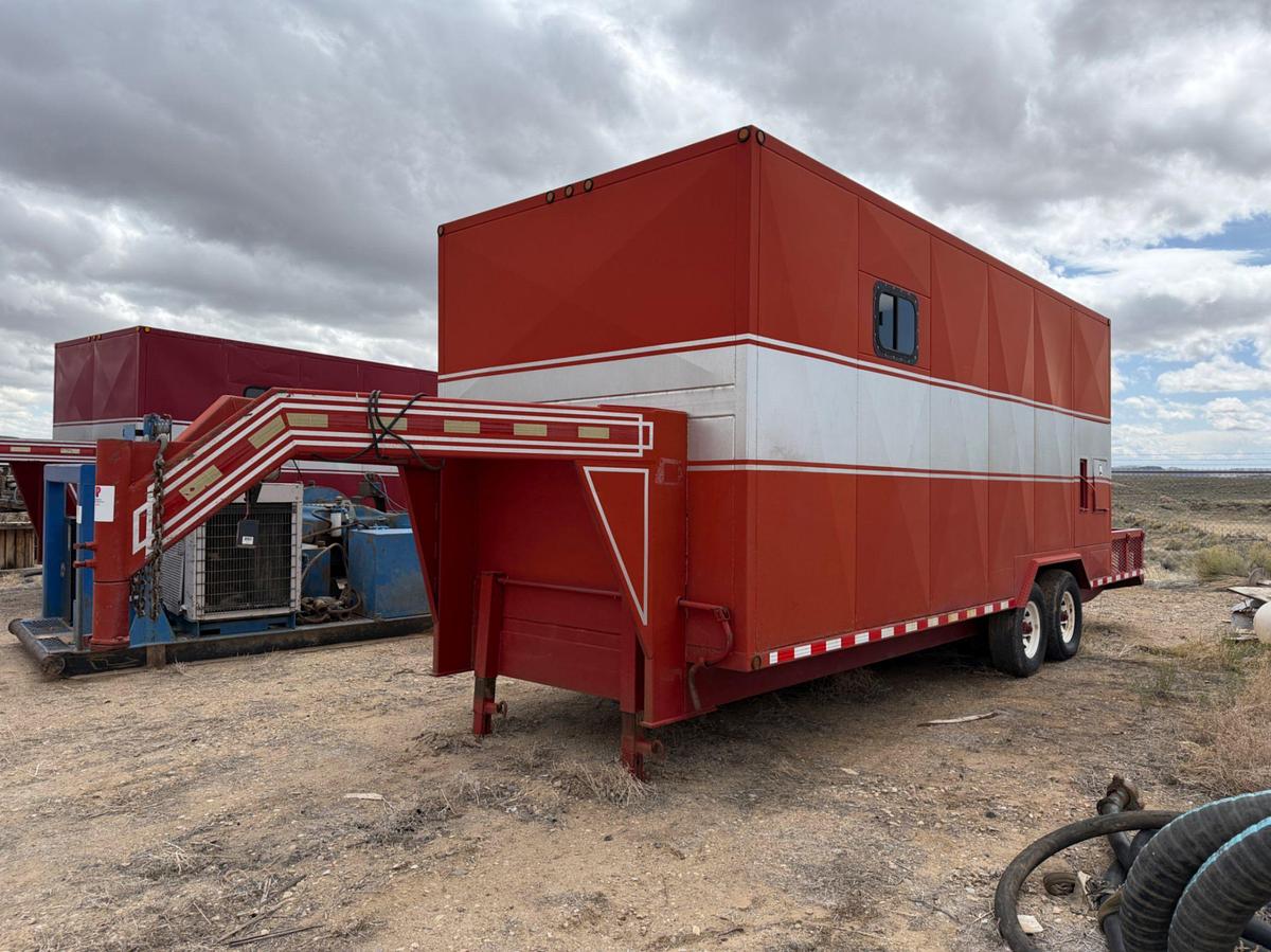 Used Scott’s 24’ Custom Dog House Trailer