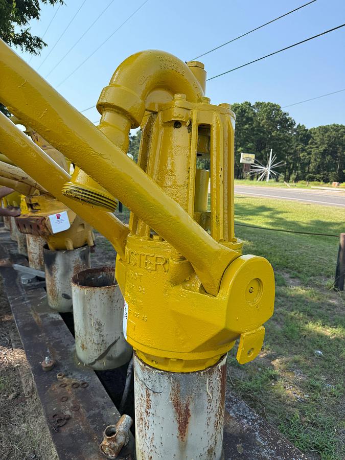 Used TWISTER 150-TON 4-1/2” FH BOX ROTARY SWIVEL