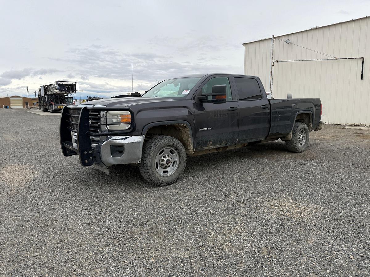 Used 2015 GMC Sierra 3500HD Crew Cab Pickup (gas)