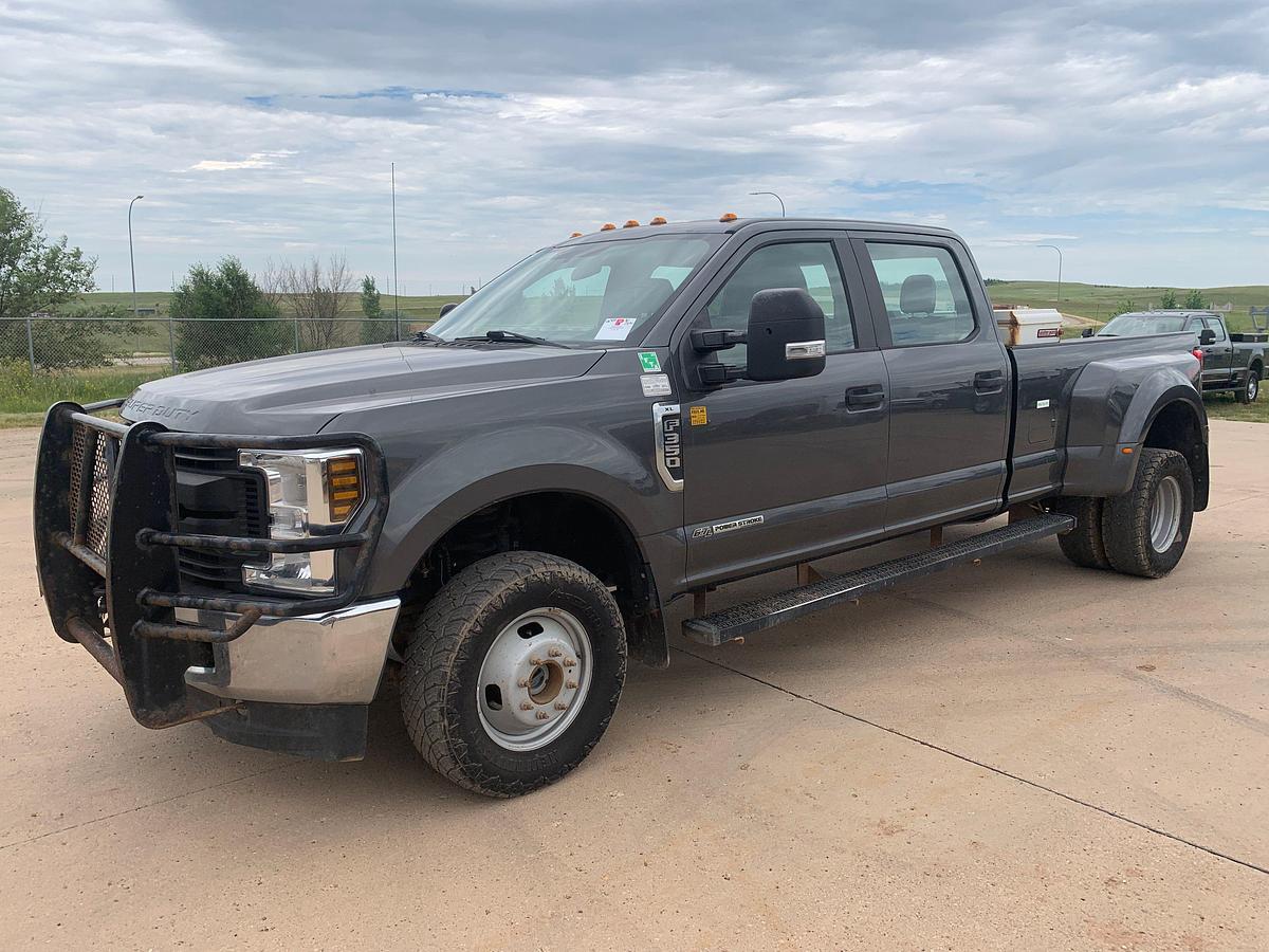 Used 2019 FORD F-350 SD XL 4X4 CREW CAB DUALLY PICKUP TRUCK