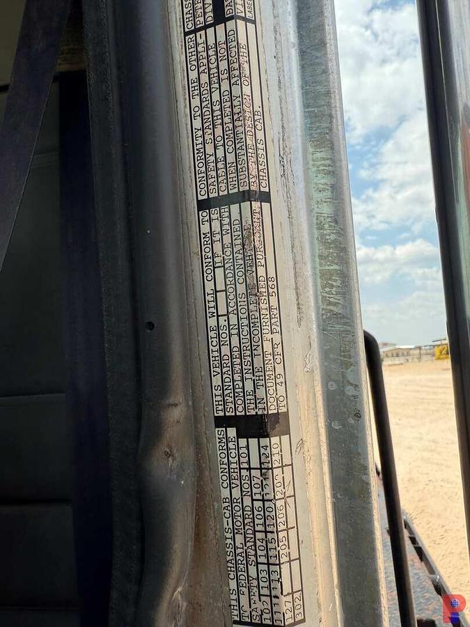 Used 1992 PETERBILT 357 T/A DAYCAB FLATBED WINCH TRUCK