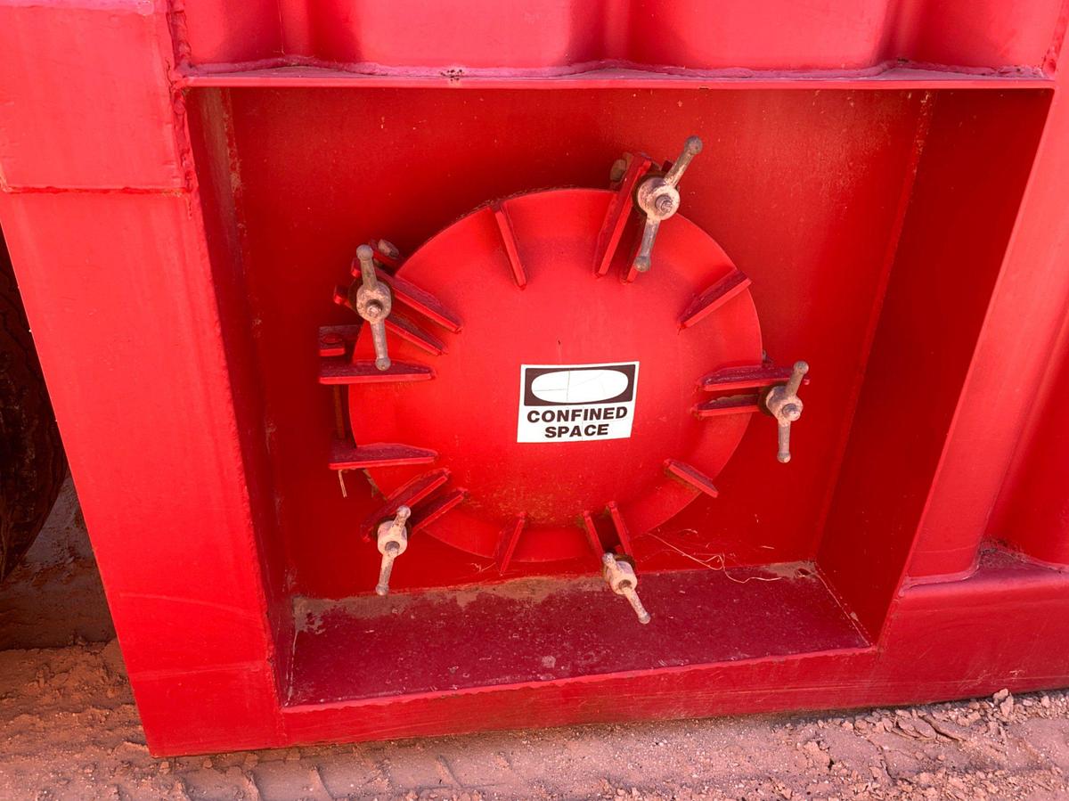 Used 48’ L x 9’ W x 10’ T 634 Bbl Frac Tank