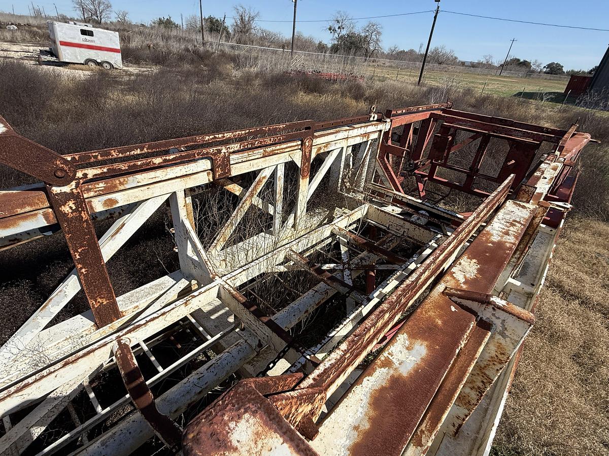 Used 2004 DRILLING STRUCTURES INT’l LANCO 104’-240K LBS DERRICK & Y-BASE