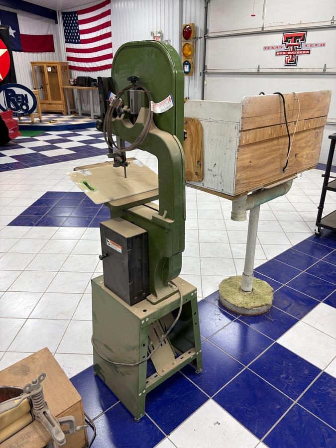 Used Central machinery 14” wood cutting band saw