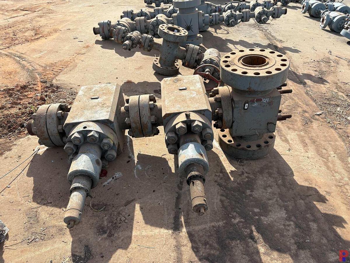 Used (2) 7-1/16” FLUID CROSSES W/ (3) 4-1/16” 10K & (1) 2-1/16” 10K GATE VALVES