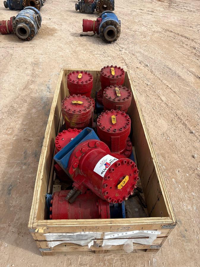 Used (8x$) (8) BRC8000 hydraulic ball valve actuators
