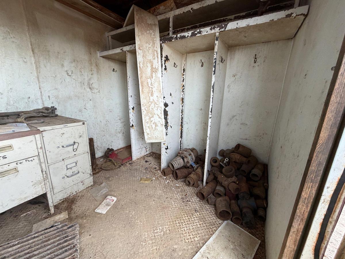 Used Shopbuilt 20’ t/a Doghouse Trailer