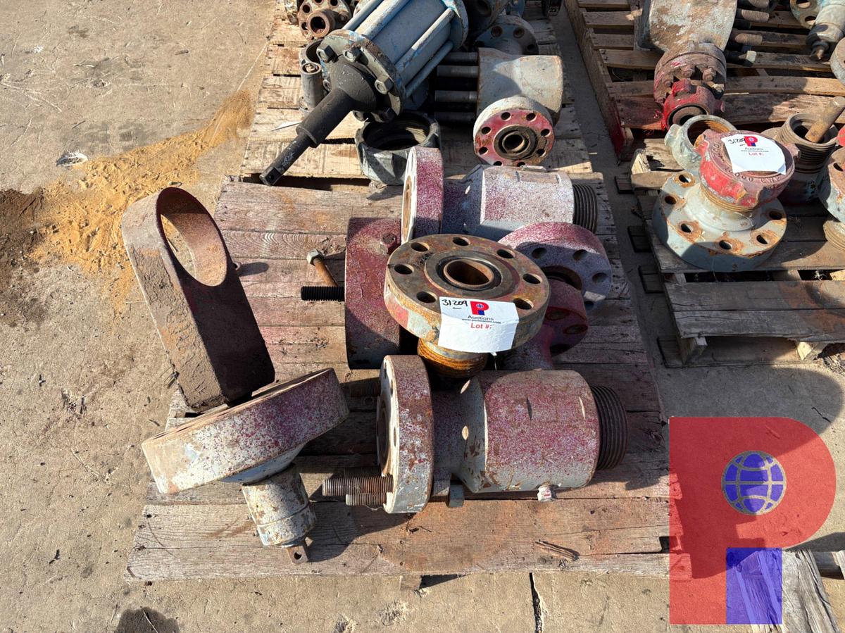 Used (2) PALLETS OF ASSORTED WECO FLANGES, 90° FLANGES, STEM PROTECTOR, & VALVE GATE