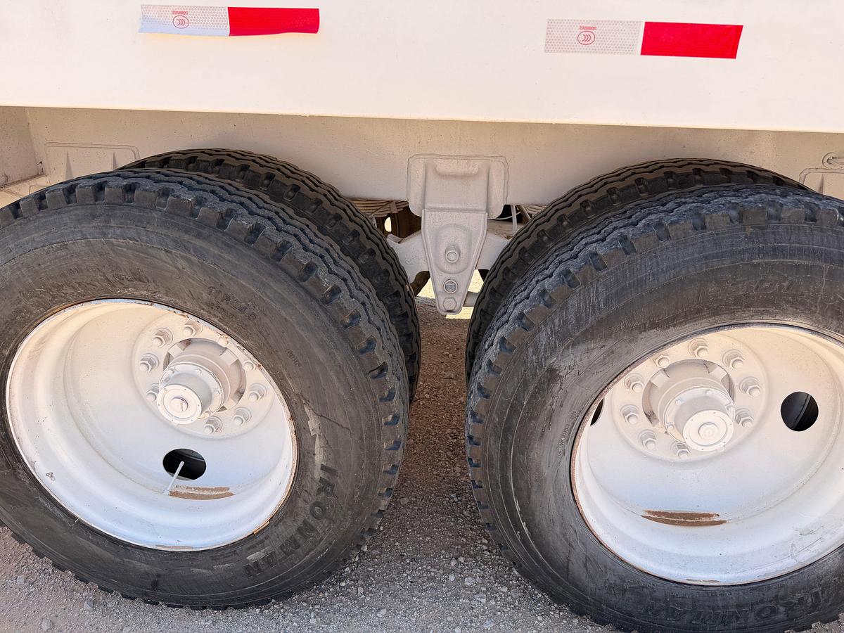 Used 2004 Mack CV713 Kill Truck w/ Trailer