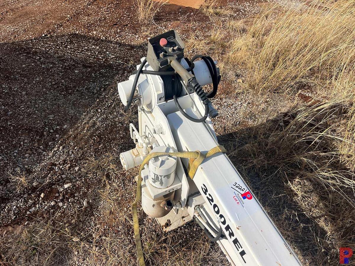 Used LIFTMOORE 3200REL ELEC./HYDRAULIC SERVICE TRUCK CRANE W/ CONTROLLER