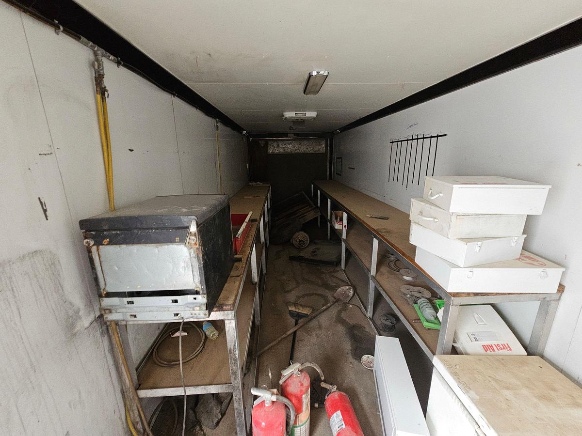 Used 2020 BRAVO TRAILERS 40’ X 102” 3-AXLE ENCLOSED GOOSENECK TRAILER
