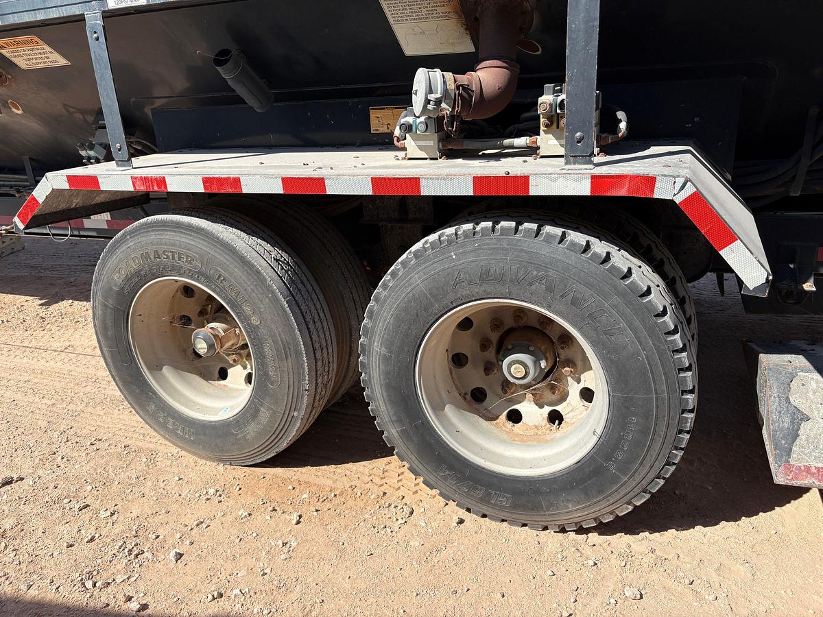 Used 2013 CONVEY-ALL SK3000-AC T/A 5-COMPARTMENT SAND KING TRAILER