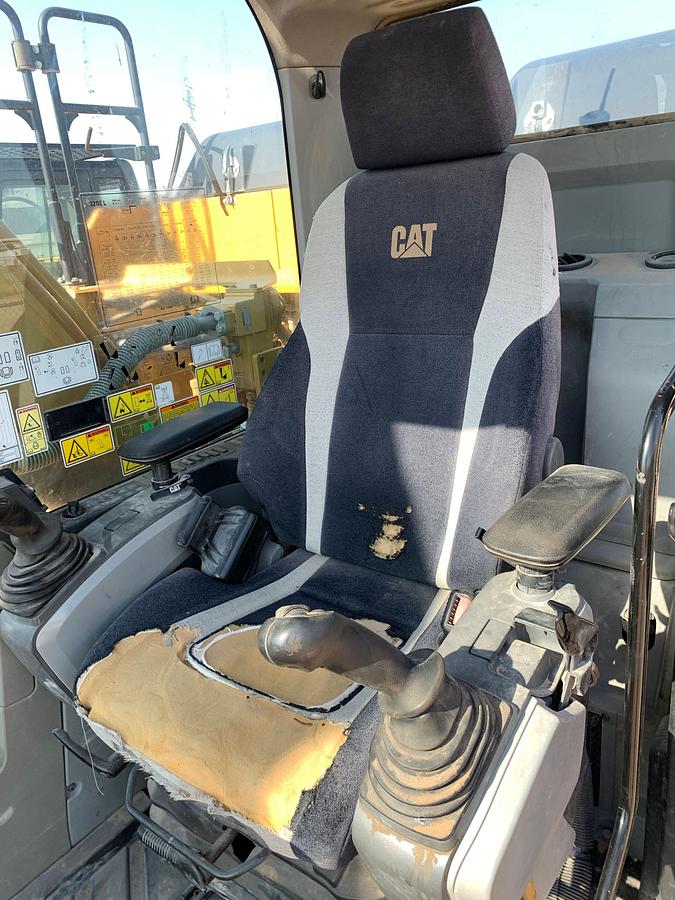 Used 2012 CATERPILLAR 320E L EXCAVATOR