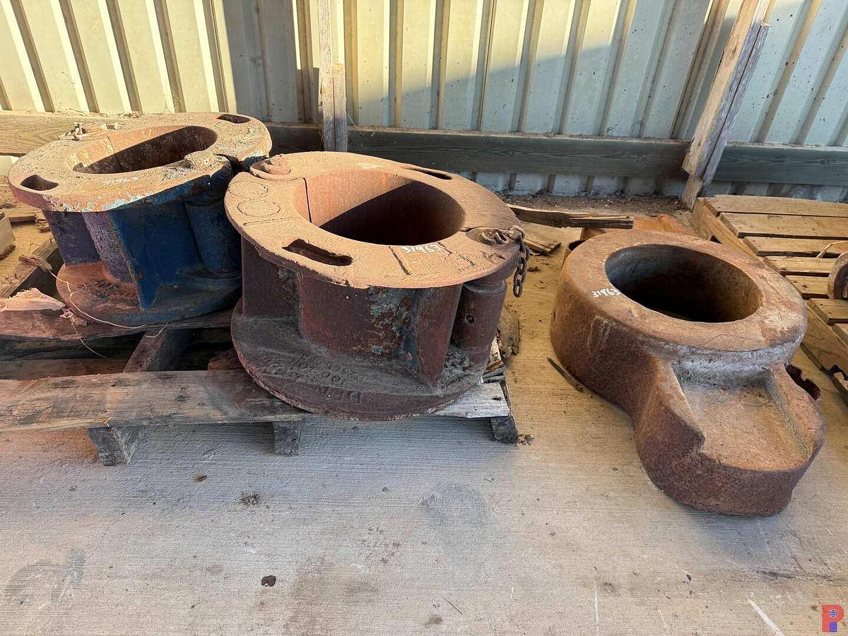 Used PALLET W/ (3) 100 TON SLIP BOWLS