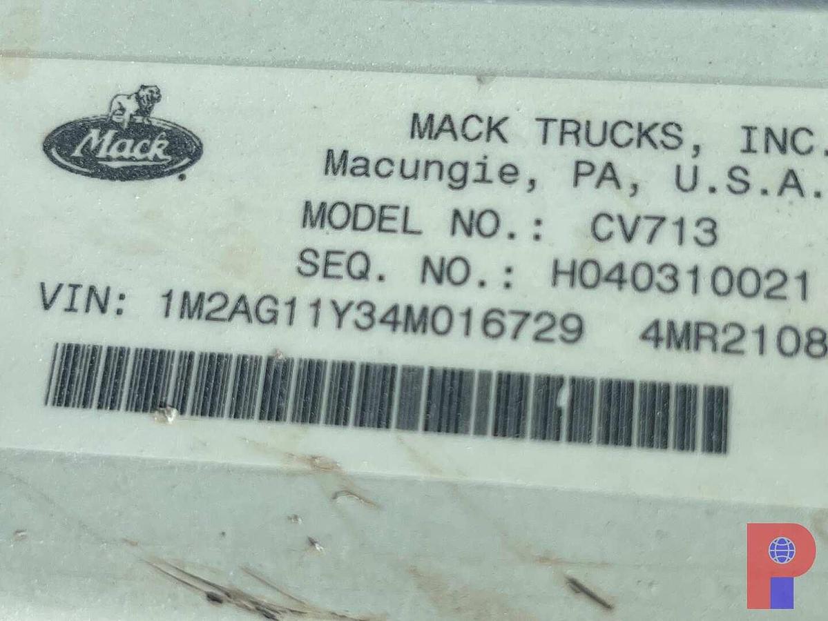 Used 2004 MACK CV713 T/A DAYCAB KILL TRUCK