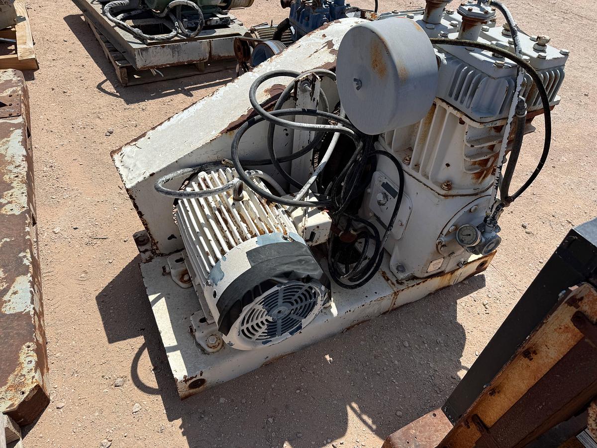 Used QUINCY MODEL 390, 69.2-CFM / 200-PSI INDUSTRIAL AIR COMPRESSOR P/B 25-HP ELECTRIC MOTOR MTD ON SKID