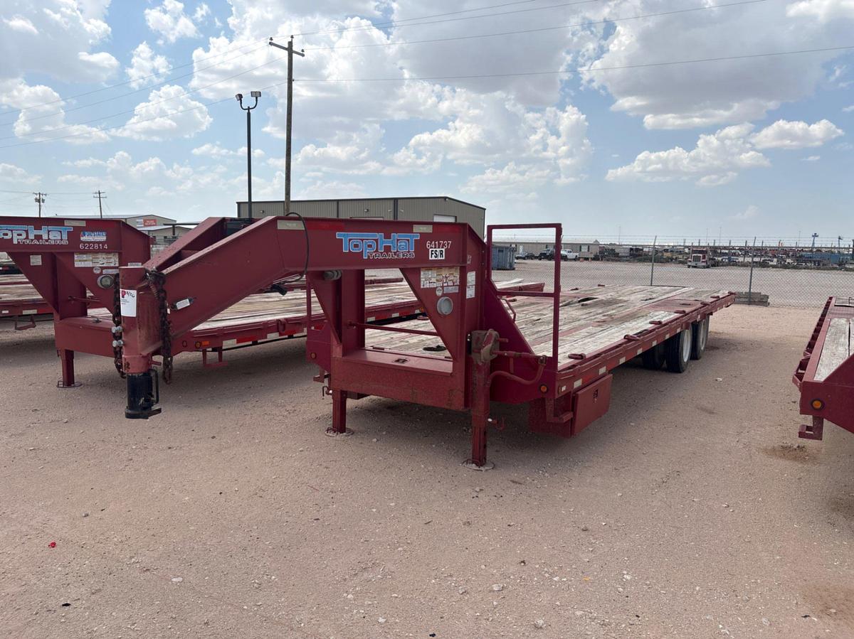 Used 2014 TOP HAT TRAILERS 30’ X 102” T/A GOOSENECK TRAILER