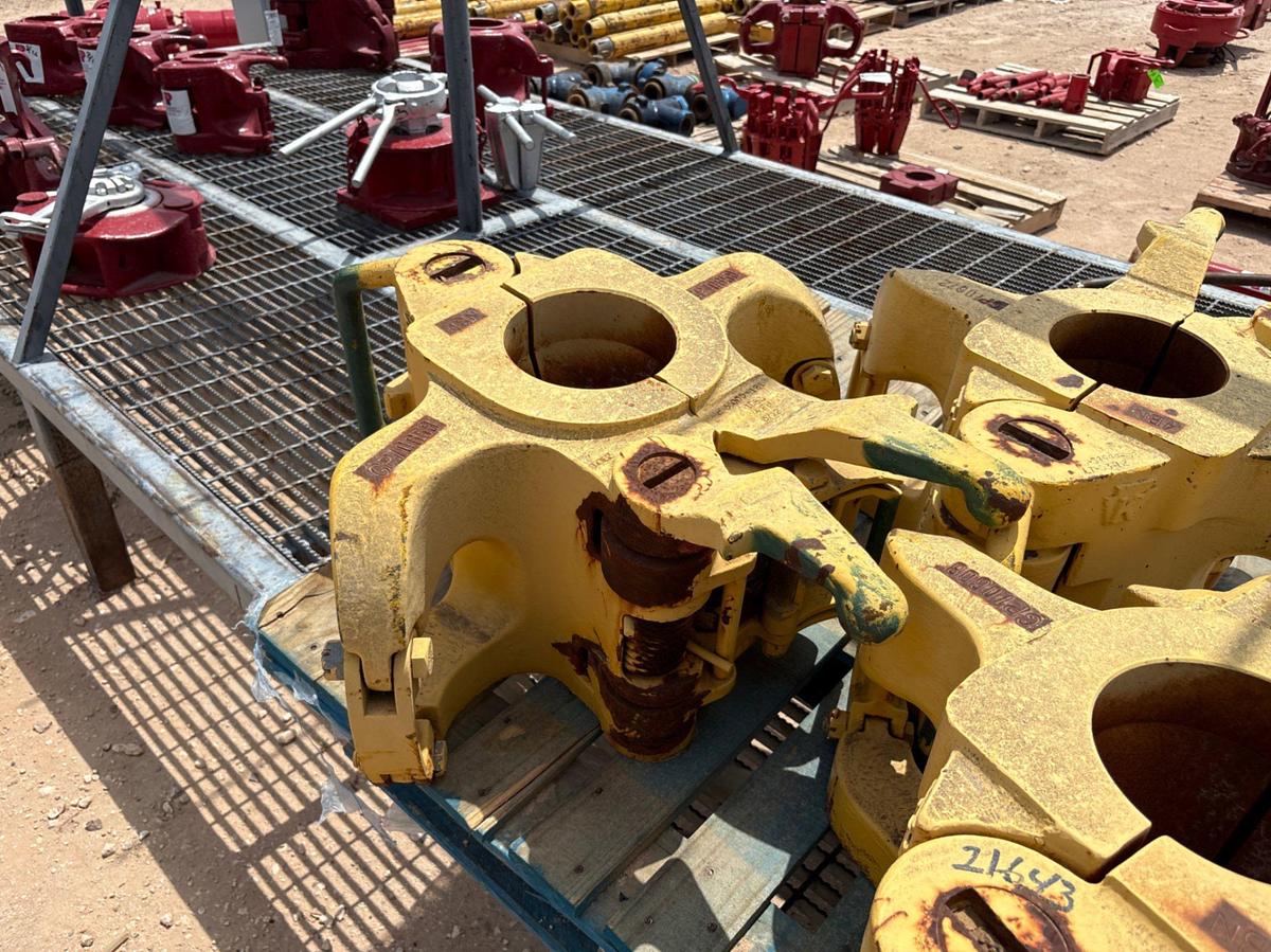 Used Keystone 3-1/2 - 5-1/2 250 ton DP elevator