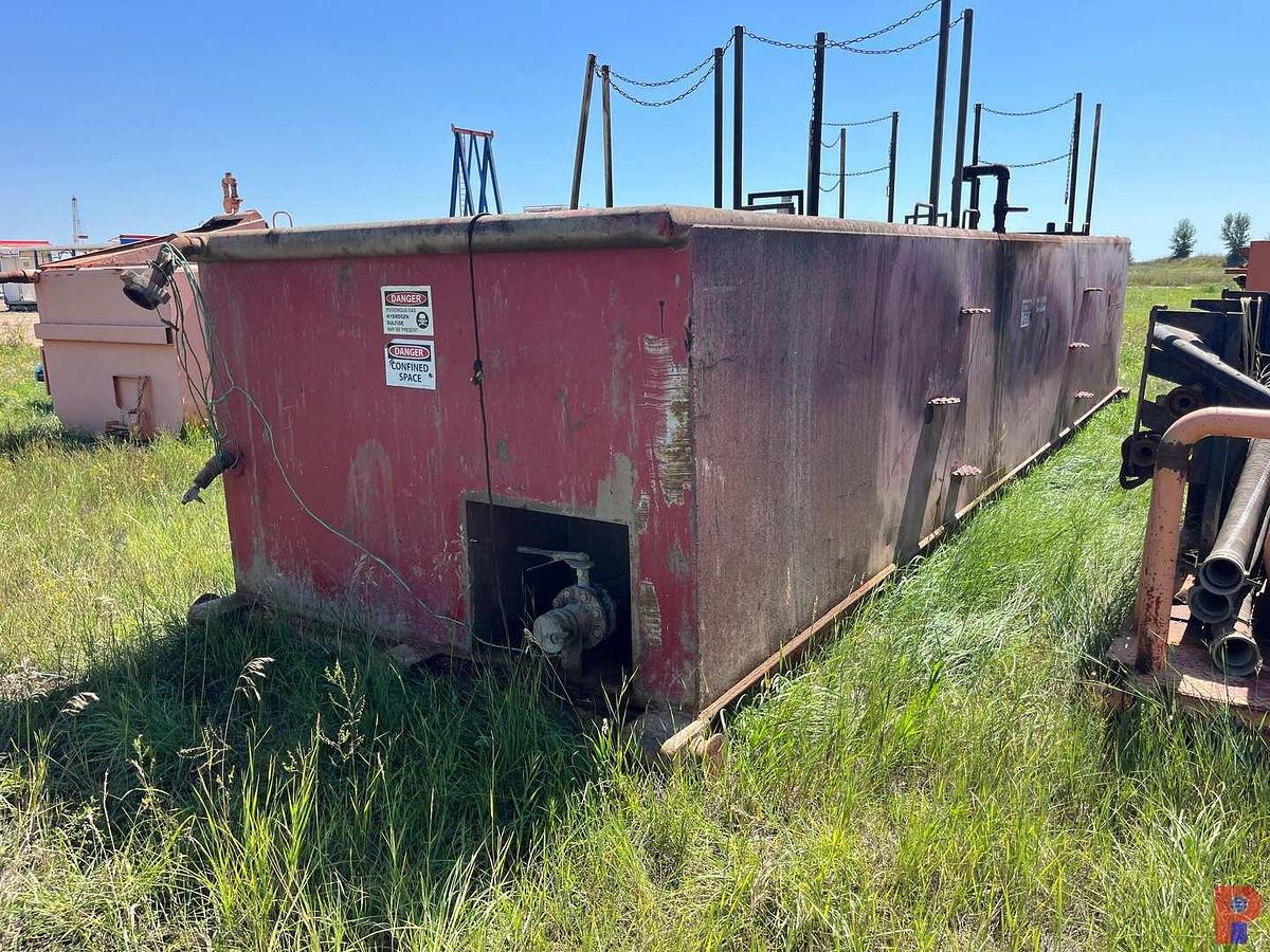 Used 30” X 8’ X 5’  MUD TANK W/ CATWALK