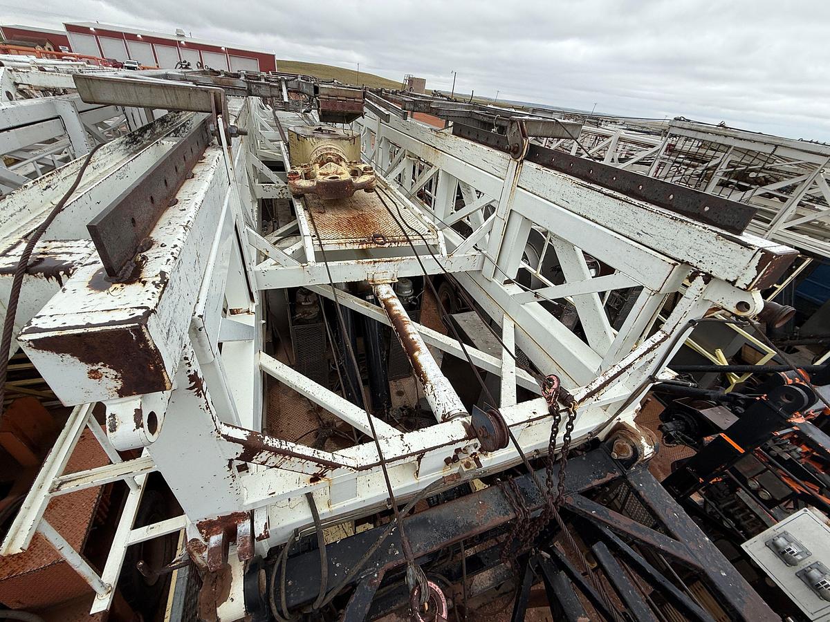 Used 2008 TAYLOR C500 DD 104'-250K 5-AXLE WELL SERVICE WORKOVER RIG