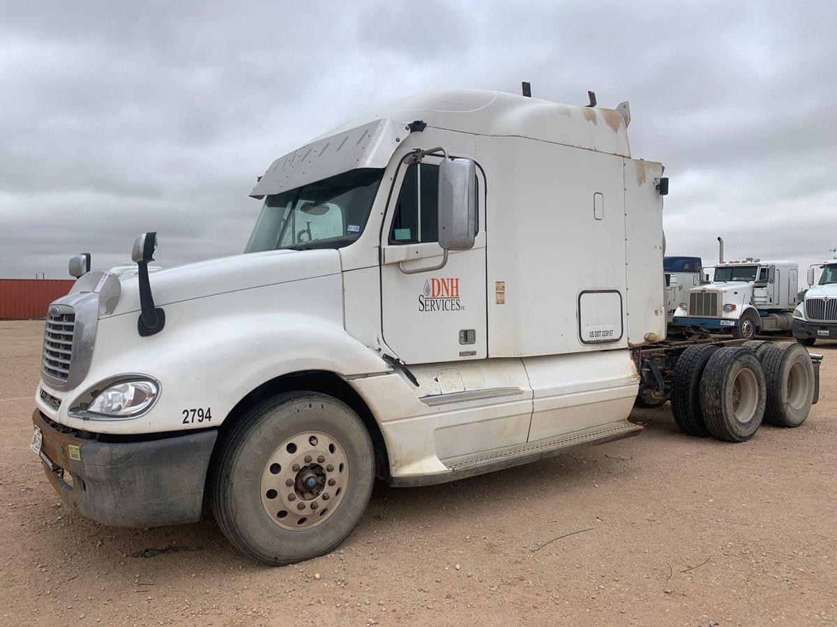Used 2008 FREIGHTLINER COLUMBIA 120