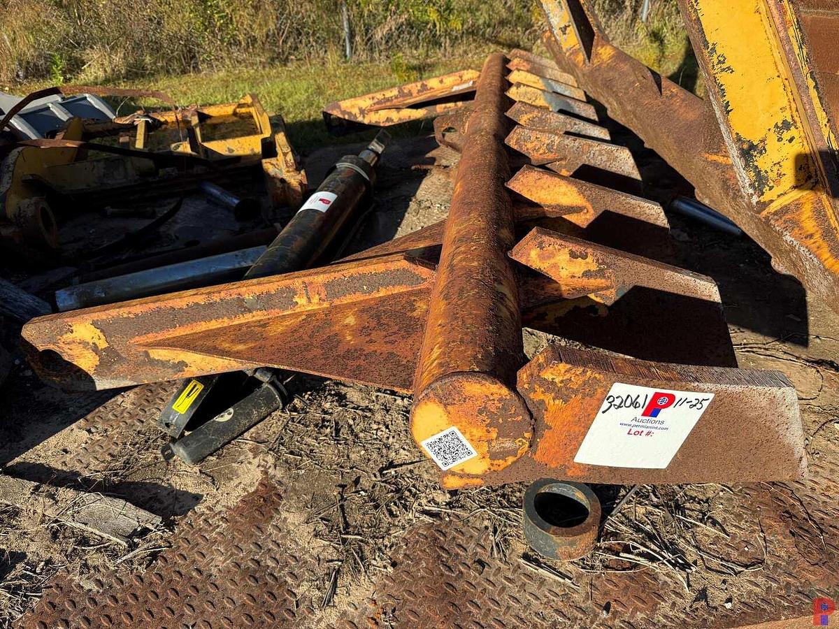 Used 120” X  (9) 1-1/4” RIPPER ROOT RAKE