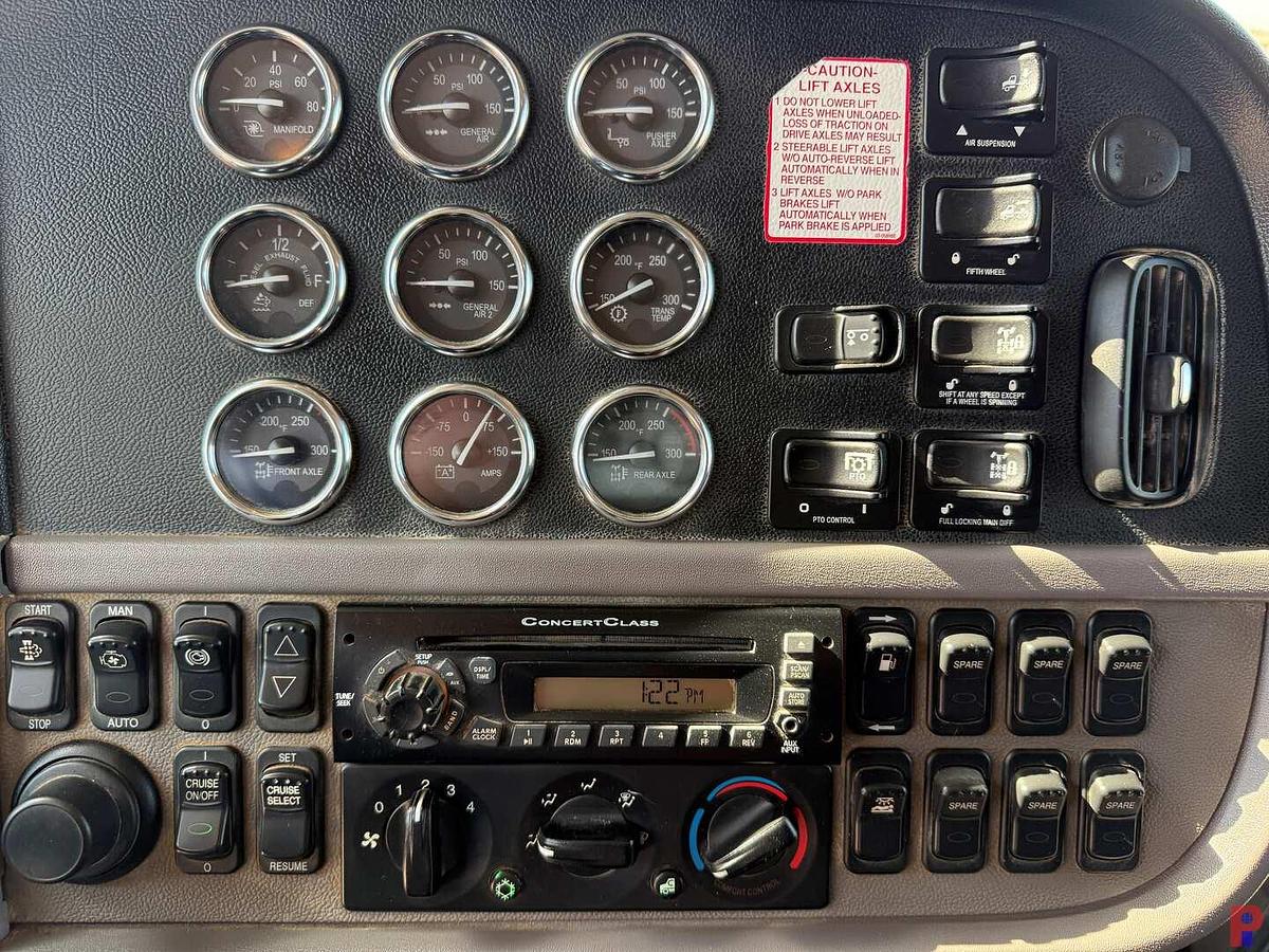 Used 2013 PETERBILT 388 TRI AXLE SLEEPER HAUL TRUCK