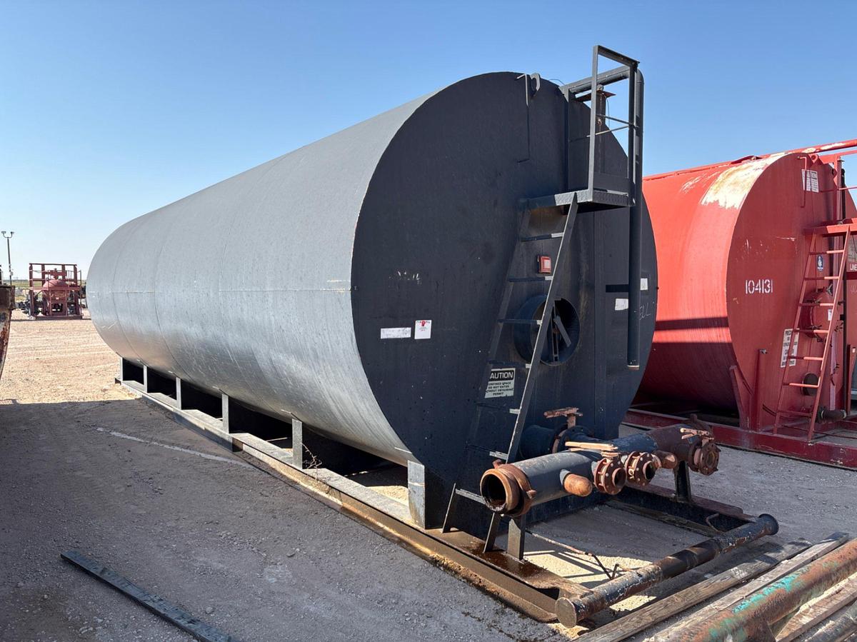 Used J&J steel 10’ 6” x 32’ 500BBL round bottom frac tank, skidded
