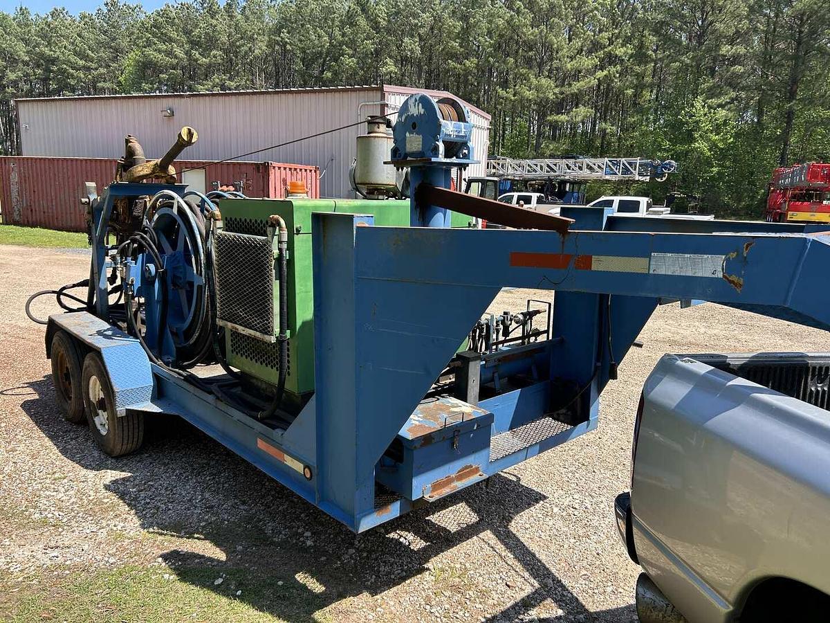 Used NOV BOWEN S-85 POWER SWIVEL MTD ON 2007 AMERITRAIL GOOSENECK T/A TRAILER