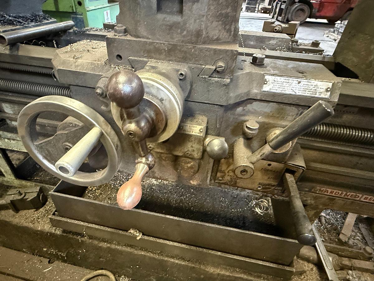 Used STANDARD-MODERN TOOL CO. MODEL 41570 26”x30” BENCH LATHE