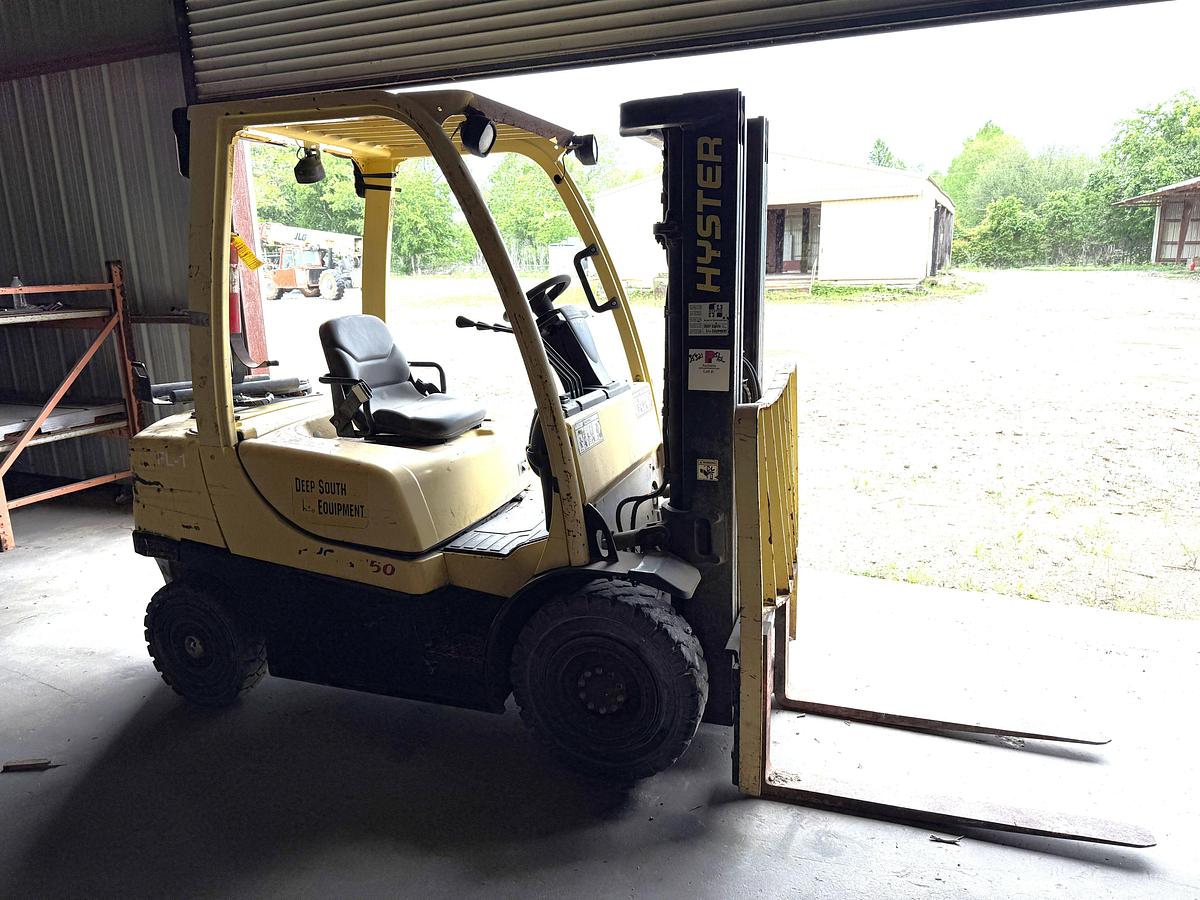 Used HYSTER H50FT 5K LBS FORKLIFT (INOPERABLE)